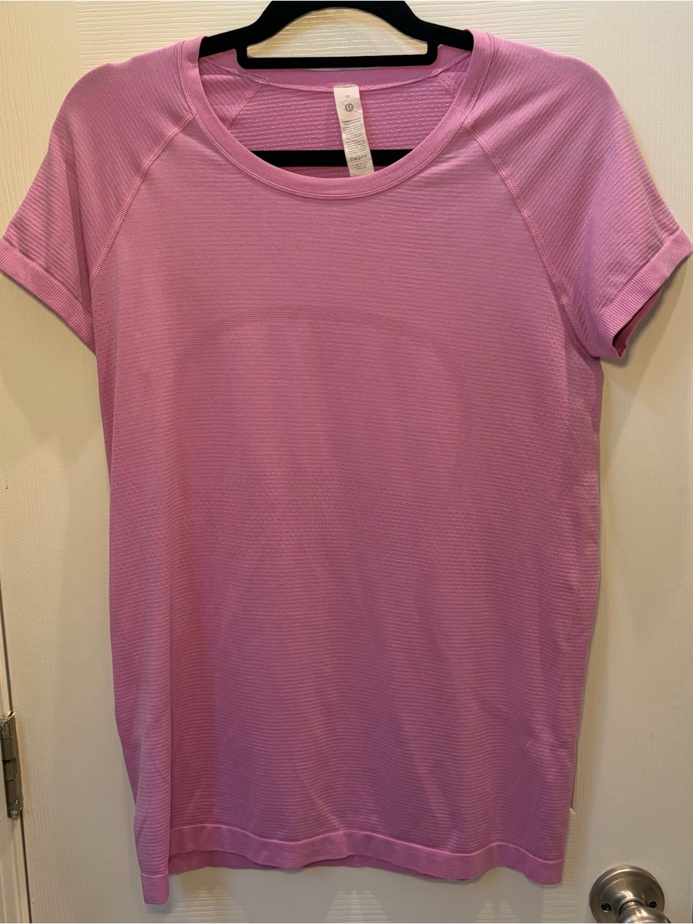 Lululemon pink swiftly tech short sleeve